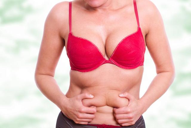 Blähbauch loswerden: Tipps und Tricks für eine flache Bauchregion Blähbauch loswerden: Tipps und Tricks für eine flache Bauchregion