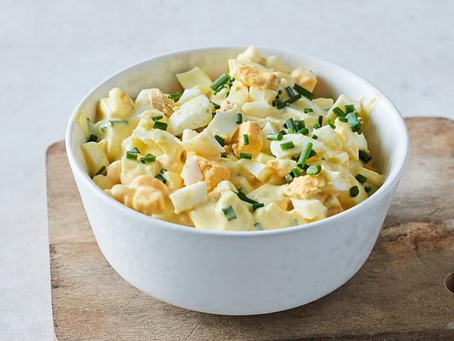 Einfaches Rezept für selbstgemachten Eiersalat
