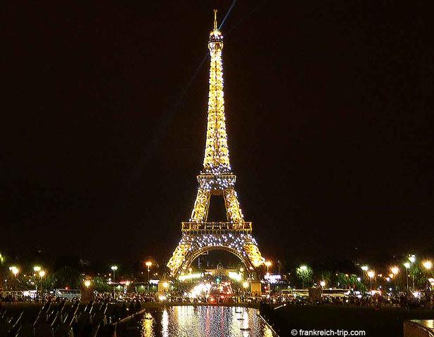 Erfahren Sie, wann der Eiffelturm seine funkelnde Seite zeigt Erfahren Sie, wann der Eiffelturm seine funkelnde Seite zeigt