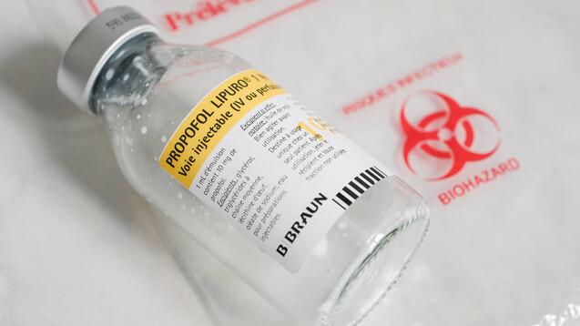 6. Aktuelle Informationen zu Propofol: Lieferengpässe und Risiken bei Mehrfachentnahme 6. Aktuelle Informationen zu Propofol: Lieferengpässe und Risiken bei Mehrfachentnahme
