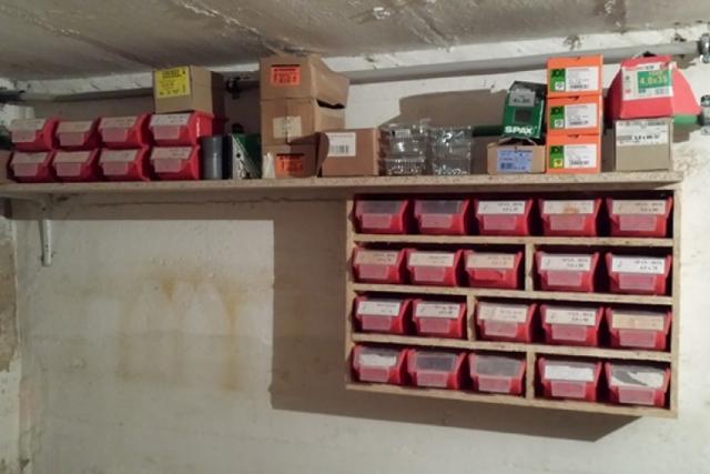 Praktisches Schraubenregal selbst gemacht - Anleitung für ein einfaches Upcycling-Projekt Praktisches Schraubenregal selbst gemacht - Anleitung für ein einfaches Upcycling-Projekt