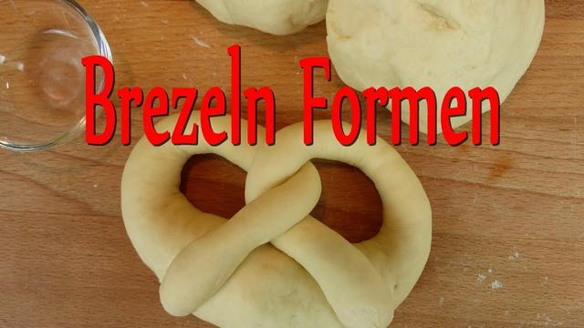 Schritt-für-Schritt Anleitung: Brezeln selber backen Schritt-für-Schritt Anleitung: Brezeln selber backen