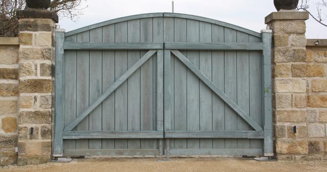 DIY-Projekt: Ein neues Gartentor selber bauen DIY-Projekt: Ein neues Gartentor selber bauen