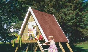 Spielspaß für die Kleinen: Spielhaus mit Spitzdach und Stelzen selber bauen