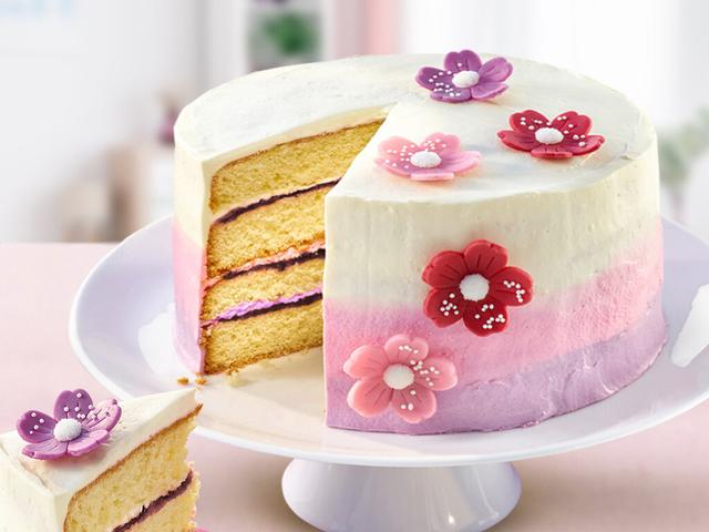 Kreative Tortenkunst: Einfache Rezepte für beeindruckende Geburtstagstorten Kreative Tortenkunst: Einfache Rezepte für beeindruckende Geburtstagstorten