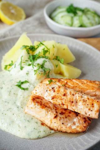 Frische Dillsoße ganz einfach selbst zubereiten