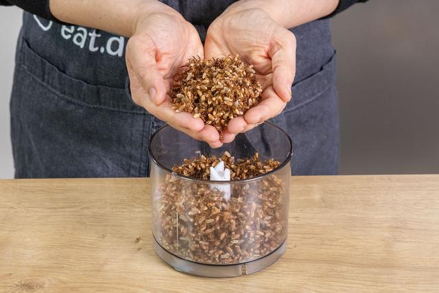 Schritt-für-Schritt-Anleitung: Backmalz selber herstellen