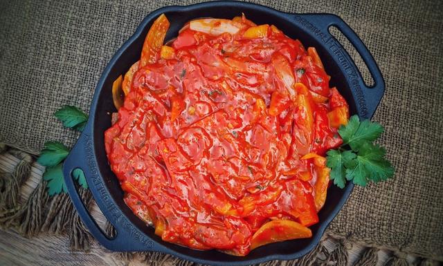 Leckere Zigeunersauce ganz einfach selbst zubereiten Leckere Zigeunersauce ganz einfach selbst zubereiten