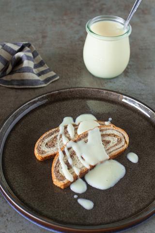 Leckere Süßspeise: Schnelle Vanillesauce aus Puddingpulver selber zaubern Leckere Süßspeise: Schnelle Vanillesauce aus Puddingpulver selber zaubern