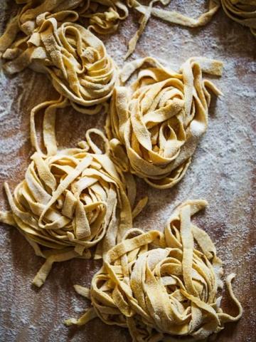 Nudelteig selber machen: Einfache Anleitung und Tipps