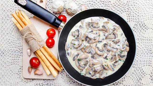 Selbstgemachte Pilzsoße: Ein Genuss für jeden Geschmack Selbstgemachte Pilzsoße: Ein Genuss für jeden Geschmack
