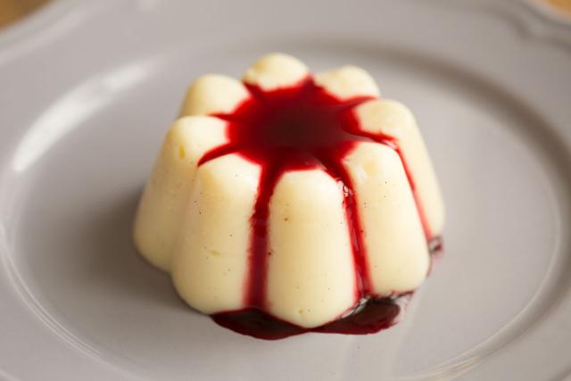 Einfaches Rezept für selbstgemachten Vanillepudding Einfaches Rezept für selbstgemachten Vanillepudding