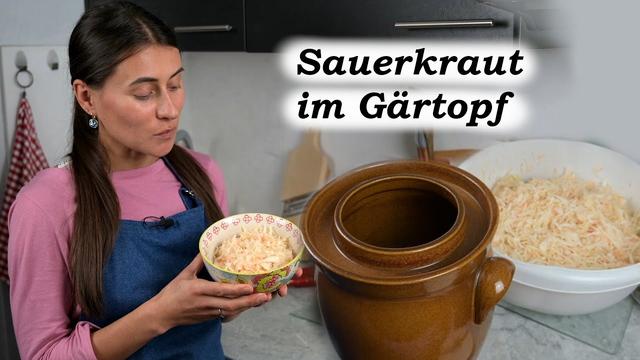 Frisches und knackiges Sauerkraut im Gärtopf herstellen