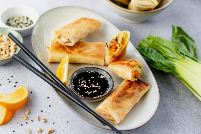 Leckere Frühlingsrollen selber machen - so geht