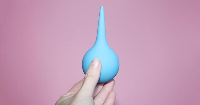 Selbstgemachter Einlauf bei Verstopfung: Schritt-für-Schritt Anleitung