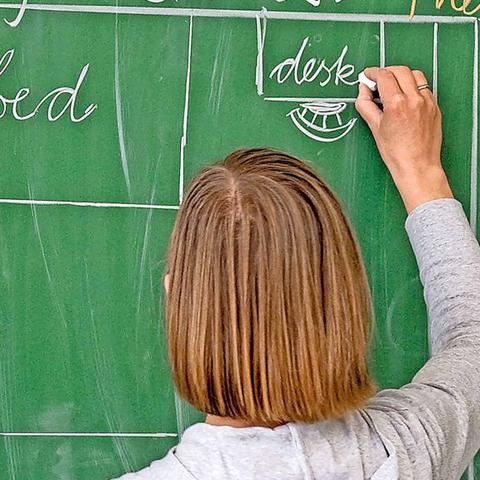 Niedersachsen plant Anhebung der Gehälter auf A13 für alle Lehrer Niedersachsen plant Anhebung der Gehälter auf A13 für alle Lehrer