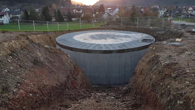 Nachhaltige Energiespeicherung: Wie man einen Eisspeicher selbst baut Nachhaltige Energiespeicherung: Wie man einen Eisspeicher selbst baut