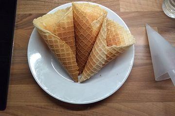 Leckere Eiswaffeln selber machen: Probier dieses einfache Rezept aus! Leckere Eiswaffeln selber machen: Probier dieses einfache Rezept aus!