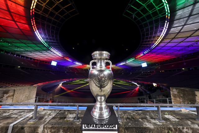 Deutschland als Gastgeber: Die EM 2024 - Termine, Stadien und mehr Deutschland als Gastgeber: Die EM 2024 - Termine, Stadien und mehr