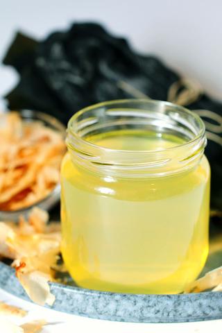 "Dashi Pulver: Schnelle und einfache Zubereitung" "Dashi Pulver: Schnelle und einfache Zubereitung"