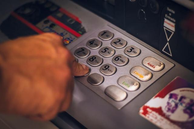 Die besten Alternativen zu den hohen Kontoführungsgebühren der Sparkasse Die besten Alternativen zu den hohen Kontoführungsgebühren der Sparkasse