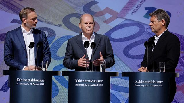 Wann kommt die Auszahlung der Inflationsprämie? Ampel-Koalition plant Entlastungspaket mit 1500 Euro Wann kommt die Auszahlung der Inflationsprämie? Ampel-Koalition plant Entlastungspaket mit 1500 Euro