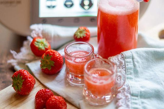 Erdbeerlimes mixen: Die leckersten Variationen für erfrischende Drinks