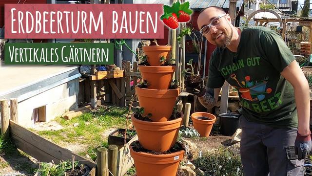 Vertikaler Garten: Wie du einen Erdbeerturm aus Tontöpfen selber baust