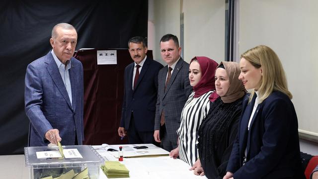 Wahlbehörde bestätigt: Erdogan verpasst absolute Mehrheit - Stichwahl steht bevor Wahlbehörde bestätigt: Erdogan verpasst absolute Mehrheit - Stichwahl steht bevor