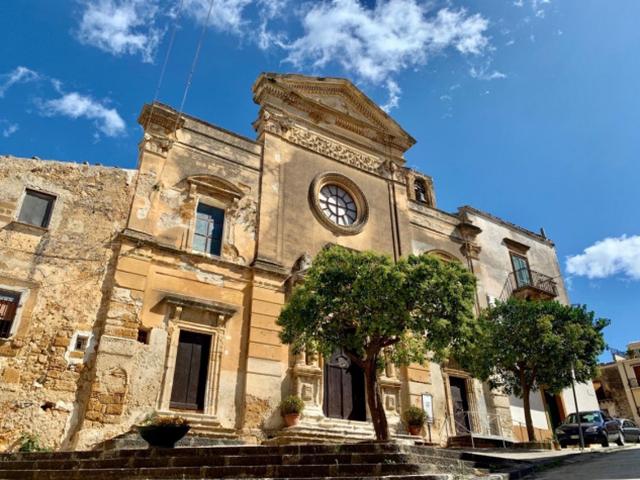 Sambuca di Sicilia: Wie hat das Dorf von den Ein-Euro-Häusern profitiert? Sambuca di Sicilia: Wie hat das Dorf von den Ein-Euro-Häusern profitiert?