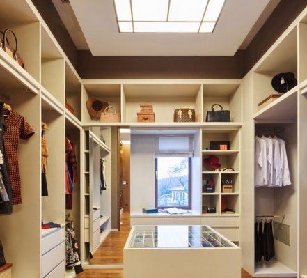 Schritt für Schritt zum eigenen Design-Kleiderschrank Schritt für Schritt zum eigenen Design-Kleiderschrank