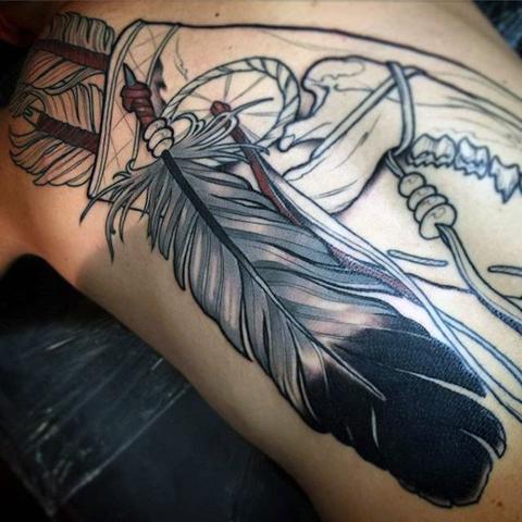 5. Partner-Tattoos mit Federmotiven: Eine besondere Verbindung symbolisieren