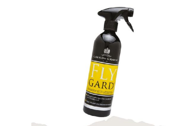 Keine Chemie mehr! Selbstgemachtes Fliegenspray für dein Pferd