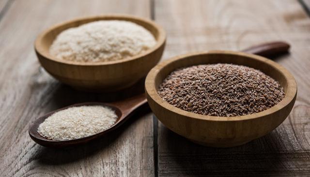 Flohsamenschalen als natürlicher Helfer bei Durchfall und Verstopfung Flohsamenschalen als natürlicher Helfer bei Durchfall und Verstopfung