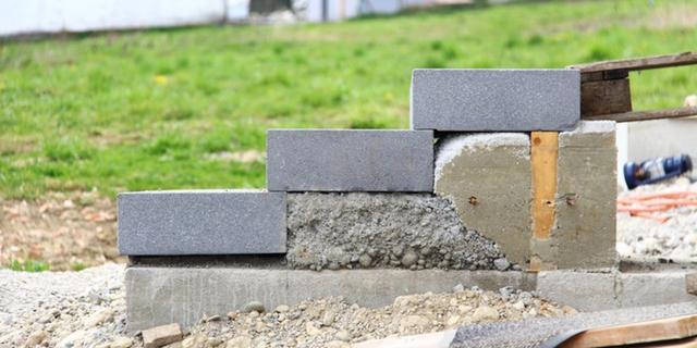 Gartentreppen selber machen: Einfache Lösungen für Ihren Naturgarten