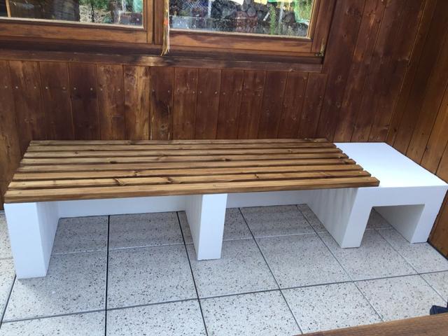 Kreative Idee: Eine einzigartige Gartenbank aus Ytong selber machen