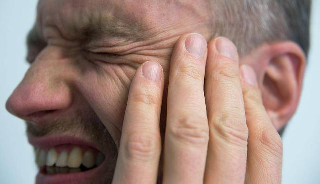 Ursachen für das Gefühl von Watte im Ohr: Kein Hörsturz, sondern mögliche Entzündung