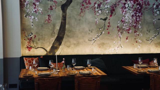 Reservieren Sie jetzt Ihren Tisch und genießen Sie das, was wir wirklich lieben, im Herzstück. Reservieren Sie jetzt Ihren Tisch und genießen Sie das, was wir wirklich lieben, im Herzstück.