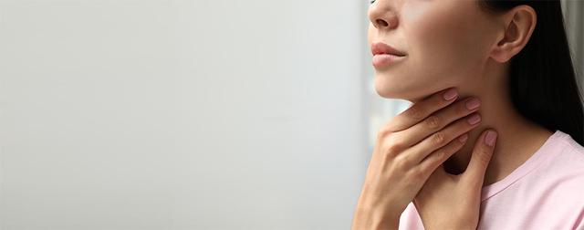 Geschwollene Lymphknoten im Hals: Tipps zur Selbstbehandlung Geschwollene Lymphknoten im Hals: Tipps zur Selbstbehandlung