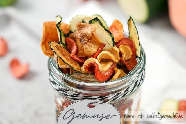 Vielfältige Gewürze für individuellen Genuss: Gemüsechips selber machen Vielfältige Gewürze für individuellen Genuss: Gemüsechips selber machen