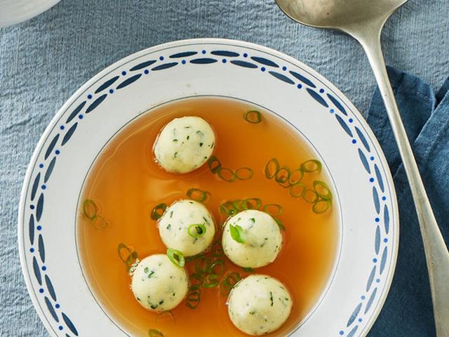 Butterzarte Grießklößchen selber machen - schnell und einfach