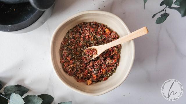 Nachhaltig grillen: Mit selbstgemachtem Gewürz die Umwelt schonen