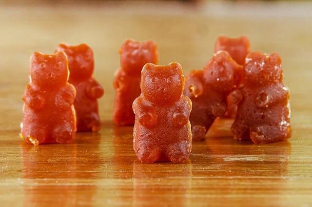 Köstliche Gummibären selbst gemacht: Anleitung für süße selbstgemachte Leckerbissen Köstliche Gummibären selbst gemacht: Anleitung für süße selbstgemachte Leckerbissen