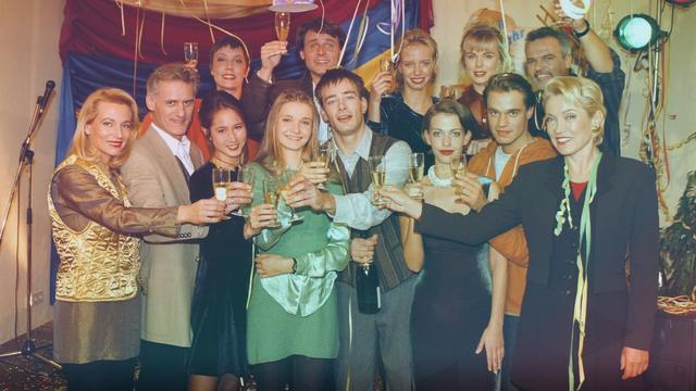 GZSZ seit 1992: Ein Blick zurück auf die Anfänge und die heutigen Stars GZSZ seit 1992: Ein Blick zurück auf die Anfänge und die heutigen Stars