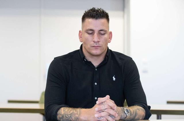 Gzuzs Knastzeit: Wie lange muss der Rapper noch im Gefängnis bleiben? Gzuzs Knastzeit: Wie lange muss der Rapper noch im Gefängnis bleiben?