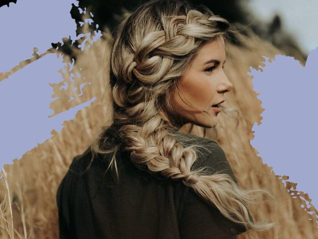 Voluminöser Look mit geflochtenem Zopf: Haare selber flechten für mehr Fülle Voluminöser Look mit geflochtenem Zopf: Haare selber flechten für mehr Fülle