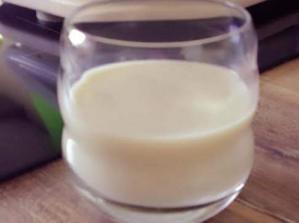 Schnelle und leckere Hafermilch selbst machen mit dem Thermomix Schnelle und leckere Hafermilch selbst machen mit dem Thermomix