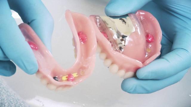 Gesunde und kostengünstige Alternative: Haftcreme selbst herstellen