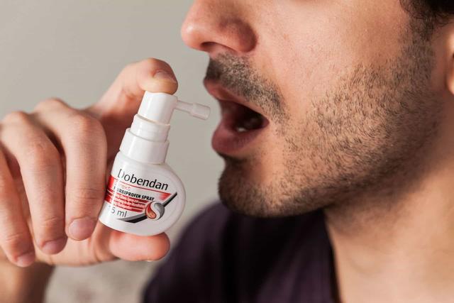 Risiken und Komplikationen bei Halsentzündungen: Was Sie beachten sollten