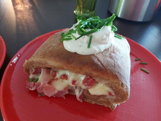 Rustikaler Genuss: Handbrot mit Roggenmehl verfeinern Rustikaler Genuss: Handbrot mit Roggenmehl verfeinern